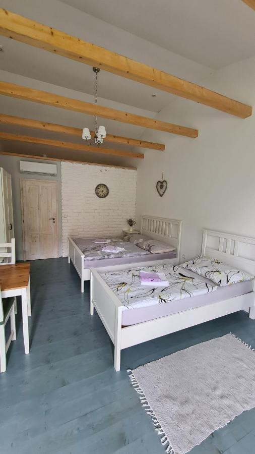 La Bobul Apartments Drnholec Zewnętrze zdjęcie