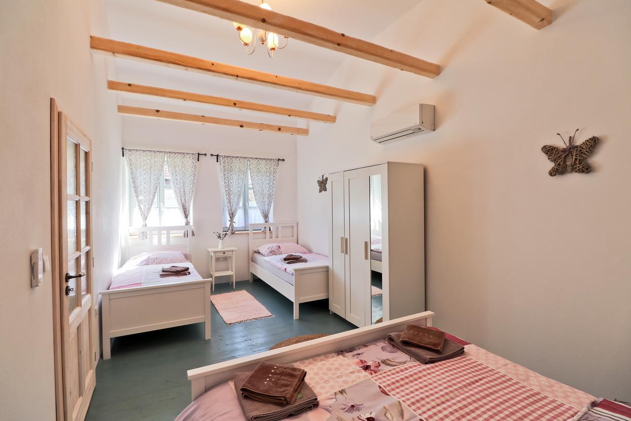La Bobul Apartments Drnholec Zewnętrze zdjęcie